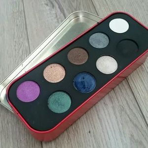MUFE palette